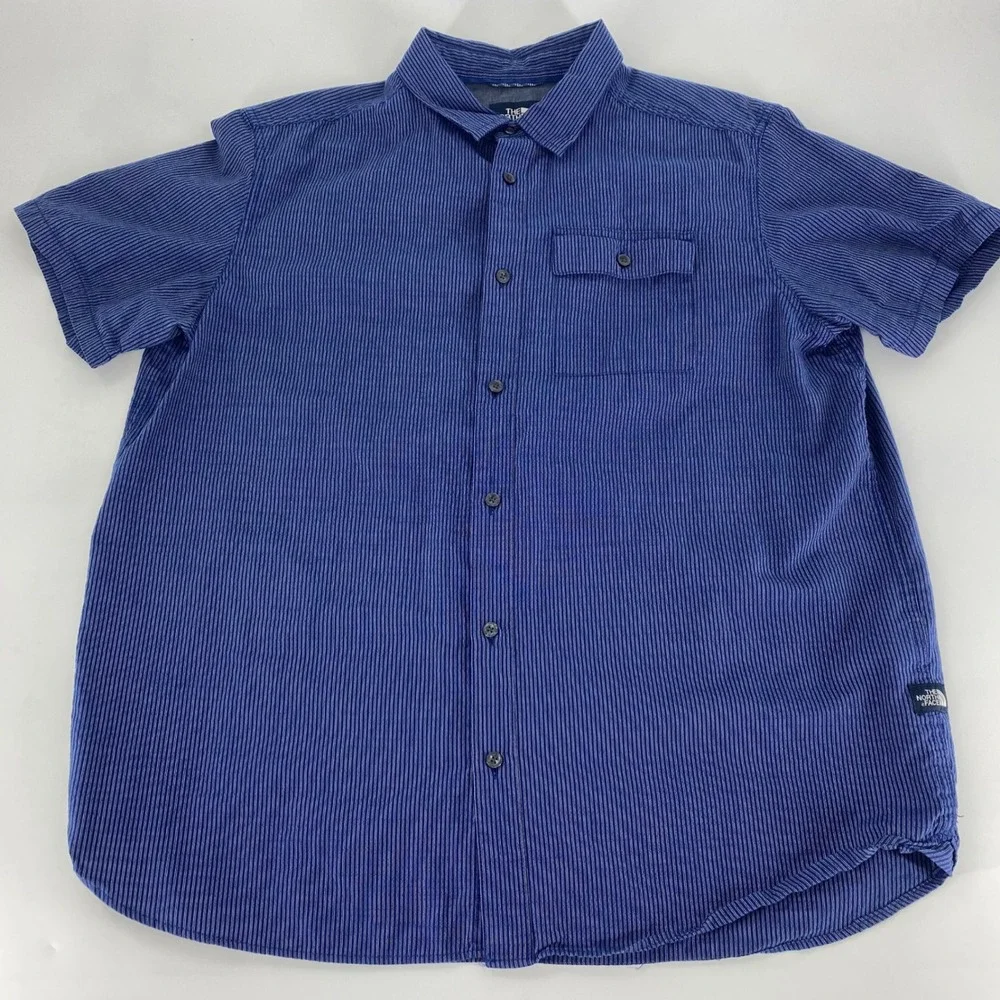 The North Face Mens XL Blue Pinstripe‎ Short Sleeve Button Up Shirt Regular Fit